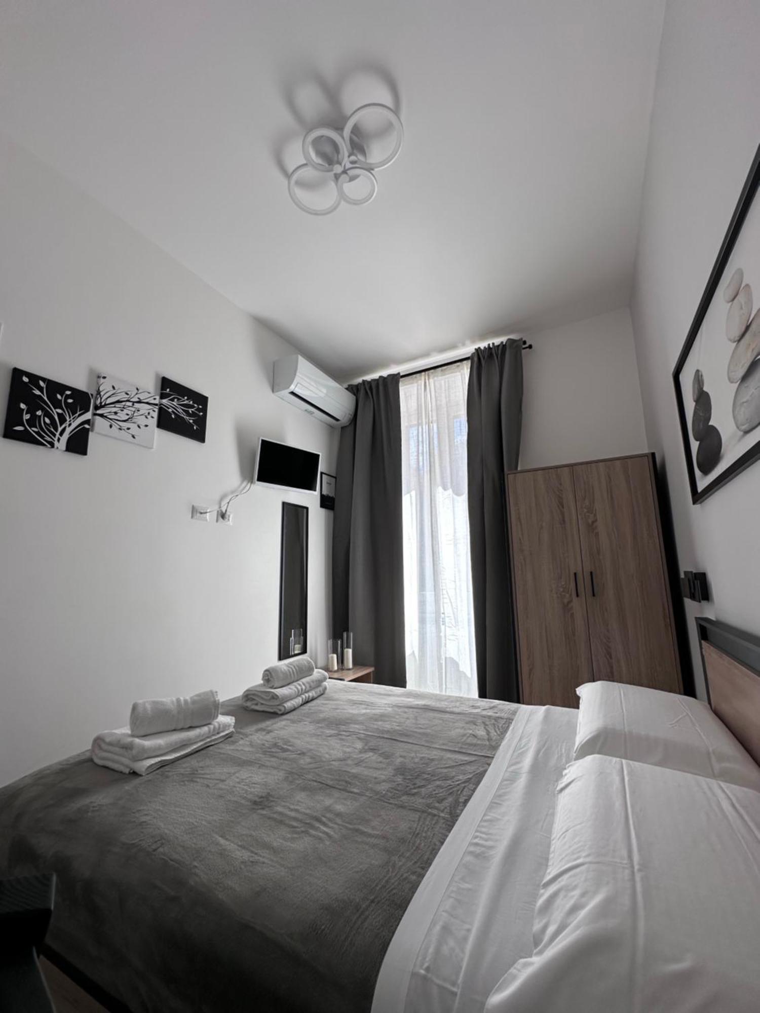 Roma Guesthouse Affittacamere Centro Citta' Softrooms-Metro' A 1 Metro 罗马 外观 照片