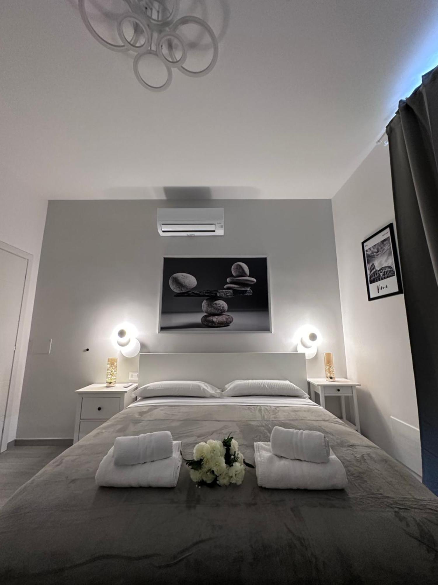 Roma Guesthouse Affittacamere Centro Citta' Softrooms-Metro' A 1 Metro 罗马 外观 照片