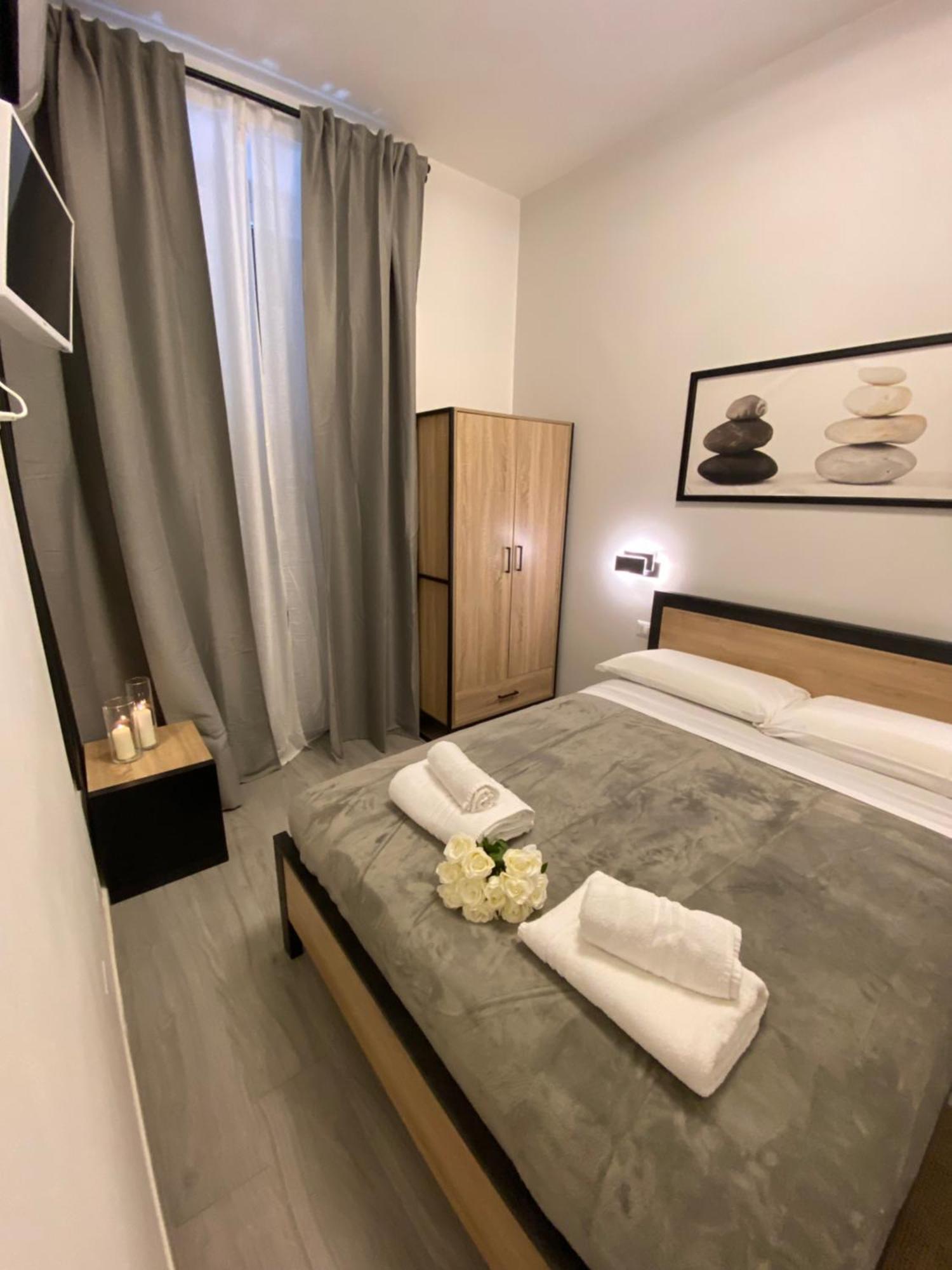 Roma Guesthouse Affittacamere Centro Citta' Softrooms-Metro' A 1 Metro 罗马 外观 照片