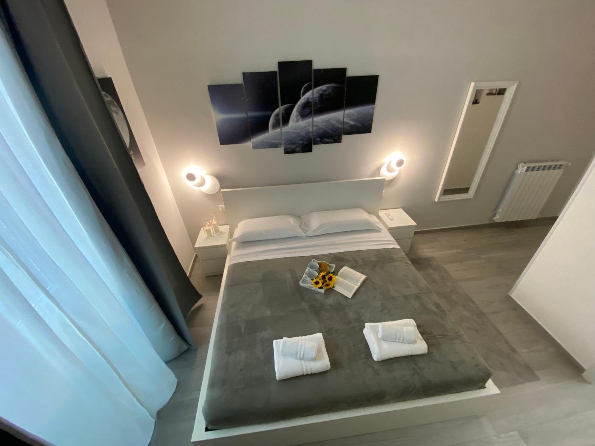 Roma Guesthouse Affittacamere Centro Citta' Softrooms-Metro' A 1 Metro 罗马 外观 照片